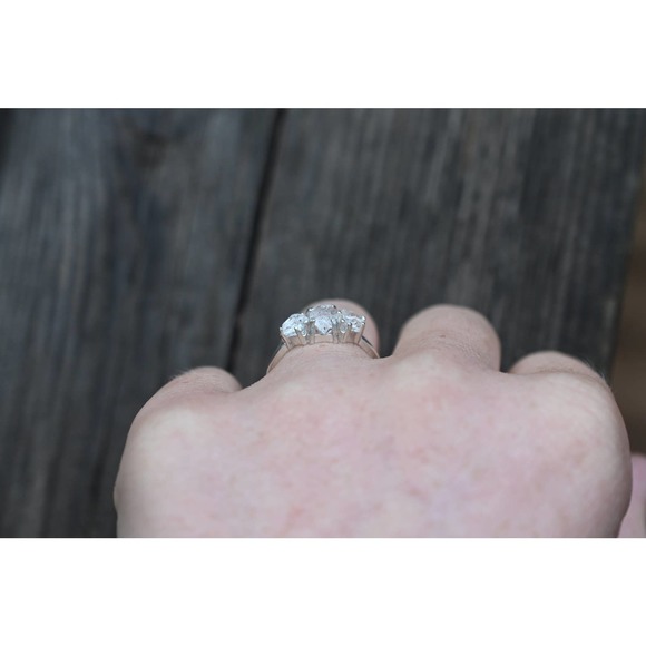 Alternative Engagement Ring Raw Stone Ring Rough Uncut Diamond Ring Mode… - Picture 4 of 6